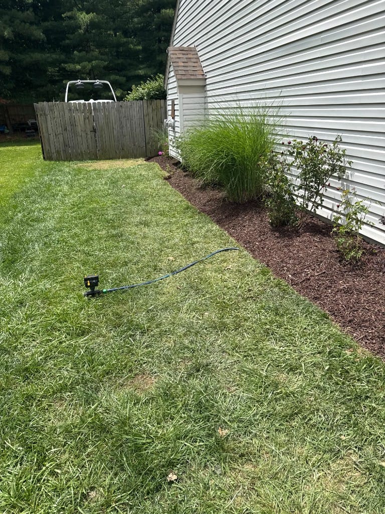 Fresh mulch bed maintenance and lawn care Eastgate Ohio – TerraSix